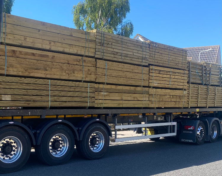 C24 Structural Grade Treated Timber 75 x 47 x 4800mm - 3X2 - £9.50 Per Length Inc Vat
