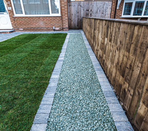 6-14mm Green Granite Chippings - Home & Garden > Lawn & Garden > Gardening Chippings