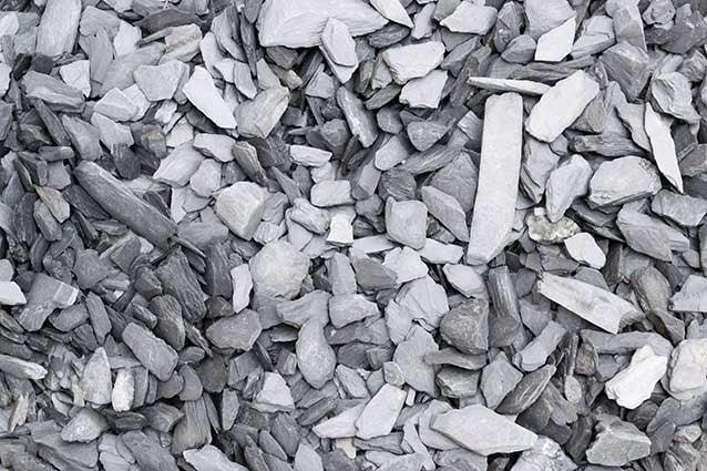 20mm Blue Slate Chippings - Home & Garden > Lawn & Garden > Gardening Chippings