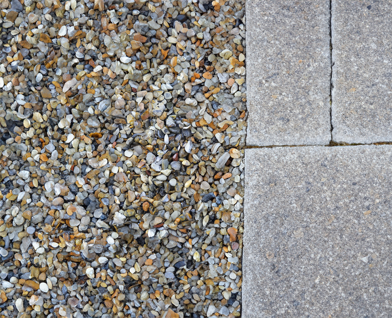20mm Moonstone Flint Gravel Chippings - Home & Garden > Lawn & Garden > Gardening Gravel