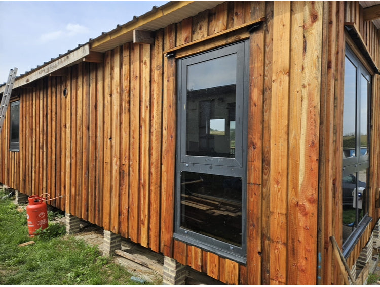 Bulk Buy Pack Of 50 Mixed Width Lengths Of Rustic Larch Planks - 3m Long x 5-12 Inch wide 💥£250 Inc Vat💥