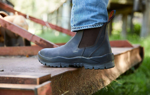 Mongrel 240090 Elastic Side V-Cut Boot Brown Work Boot