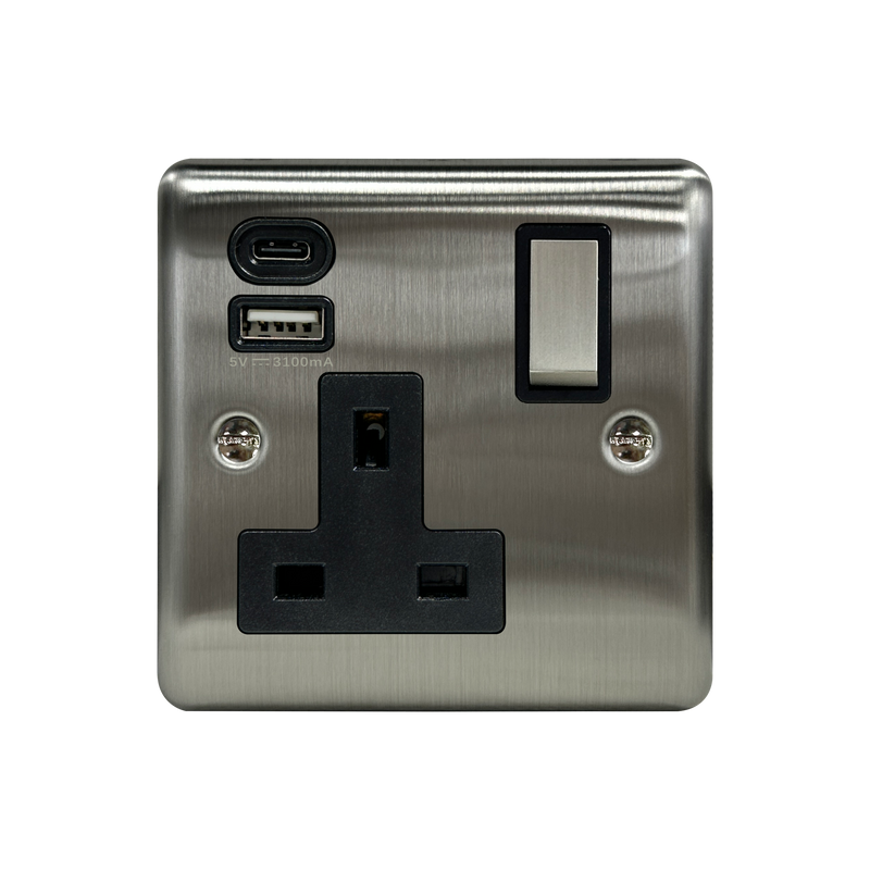 Caradok 1G 13A Switched Socket USB A + C Brushed Chrome Black Insert - Caradok - The Curve - Brushed Steel