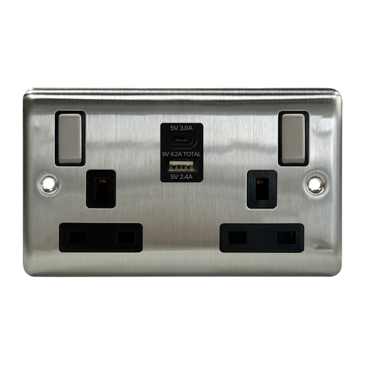 Caradok 2G 13A Switched Socket USB A + C Brushed Chrome Black Insert - Caradok - The Curve - Brushed Steel