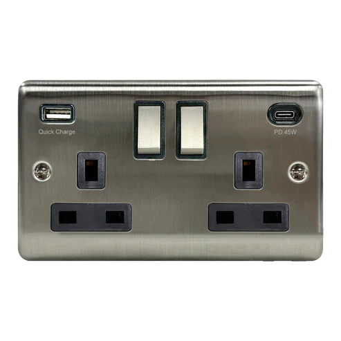 Caradok 2G 13A SP Switched Socket USB A + C 45W Quick Charge Brushed Chrome Grey Insert - Caradok - The Curve - Brushed Steel