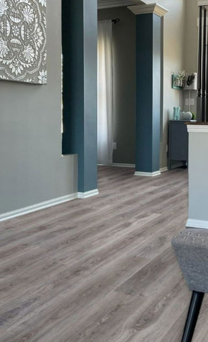 Kronoswiss Liberty New York Oak D8014-Liberty Laminate Flooring - £20 Per Pack - 2.131sqm CLEARANCE FLOORING