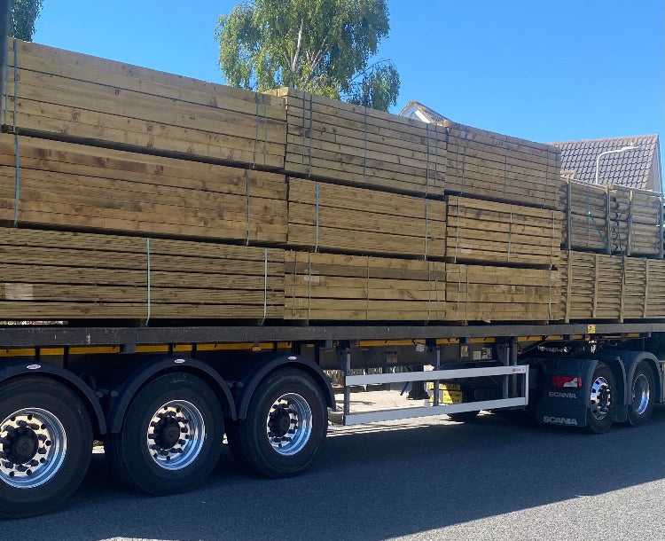 🆑 Clearance Sale 🆑 BULK BUY - Pack Of 25 x C24 50x47mm (2x2) 4.8m Structural Grade Treated Timber 💥£160💥 - Hardware > Building Materials > Lumber & Sheet Stock C24 Structural Grade Treated Timber