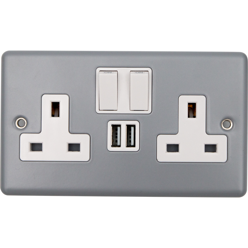 Caradok 2G 13A Switched Socket 2 USB A 3.1A Metalclad Veritage -