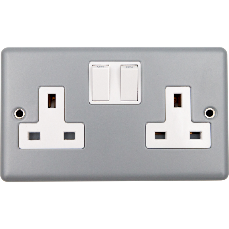 Caradok 2G 13A Switched Socket Metalclad Veritage -