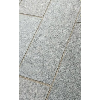 Misty Black Pearl Granite Effect Sandstone Paving Pack (19.50m2 - 66 Slabs / Mixed Pack) -