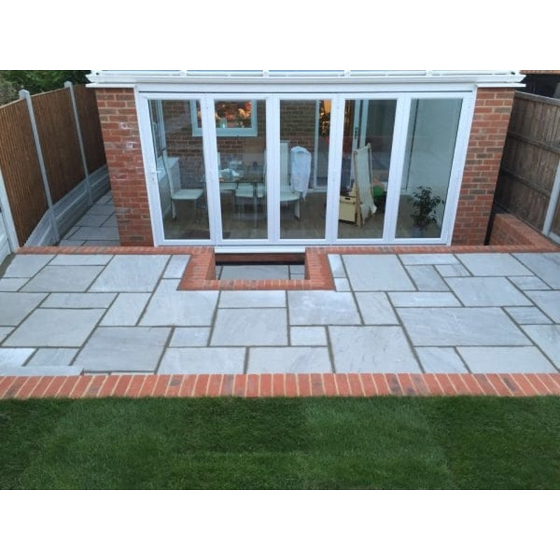 Traditional Light Grey Sandstone Paving Pack (19.50m2 - 66 Slabs / Mixed Pack) -