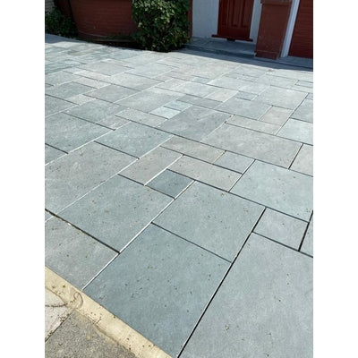 Traditional Kotah Blue Limestone Paving Pack (19.50m2 - 66 Slabs / Mixed Pack) -
