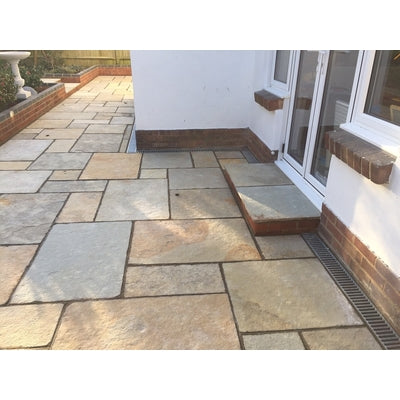 Traditional Yellow Lime Limestone Paving Pack (19.50m2 - 66 Slabs / Mixed Pack) -
