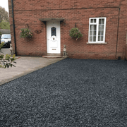 10-20mm Black Basalt Chippings - Home & Garden > Lawn & Garden > Gardening Chippings