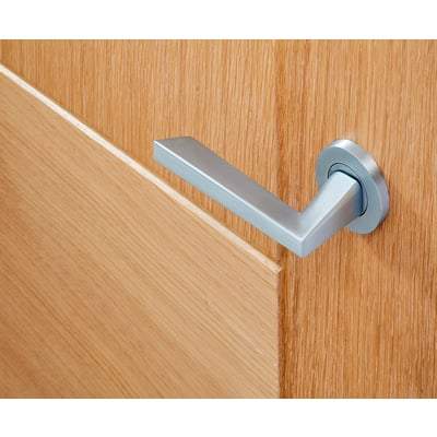 Lyra Satin Chrome Handle Hardware Pack Standard -