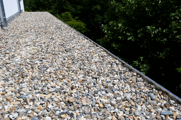 40mm Rounded Roofing Gravel - Home & Garden > Lawn & Garden > Gardening Gravel